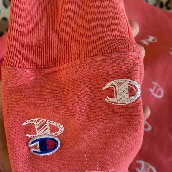 NWOT CHAMPION ALL-OVER LOGO HOODIE
sweater Orange/Papaya color Size Medium - Picture 5 of 8